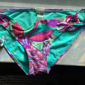 Raisins Medium Flower Swimsuit Bottoms